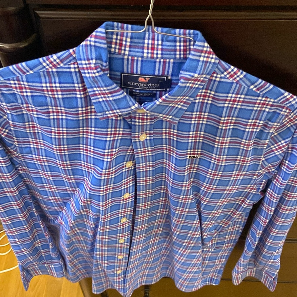 Boys Size L 16 Vineyard Vines Whale Shirt. Button down excellent condition
